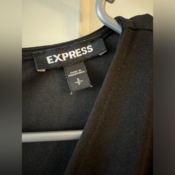 Express Black Jumpsuit size Small in excellent used condition - Picture 3 of 5